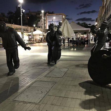 Netanya Motel Pierre Екстер'єр фото