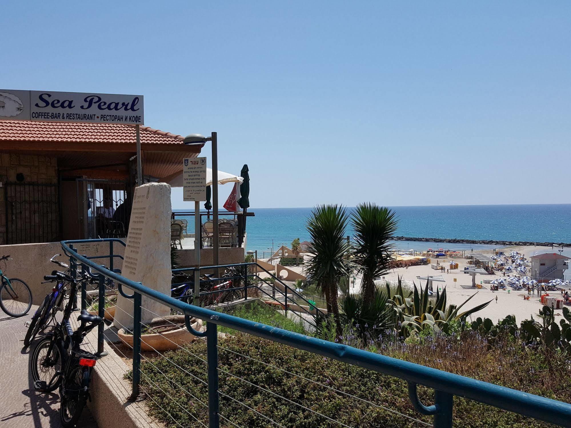 Netanya Motel Pierre Екстер'єр фото