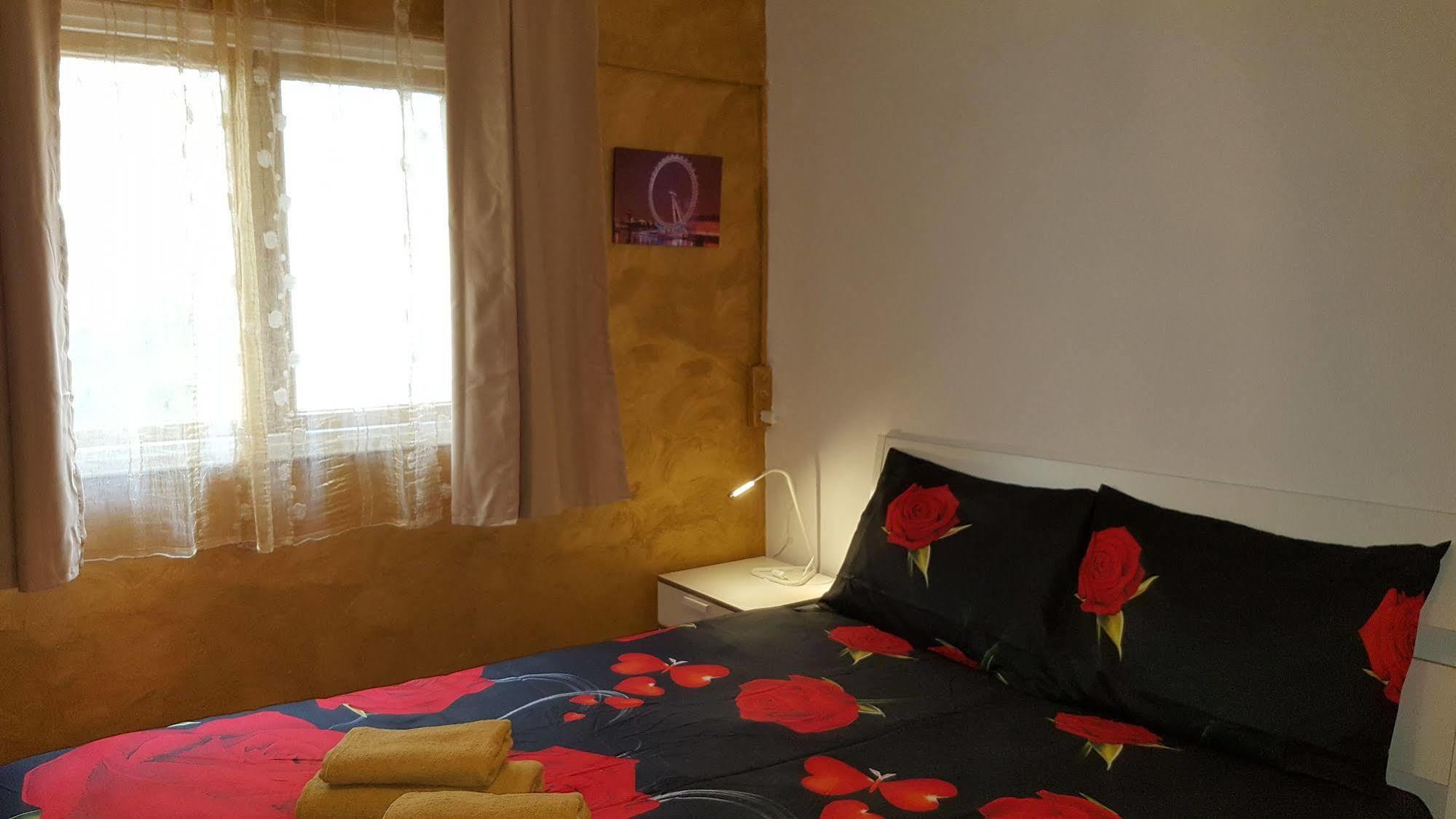 Netanya Motel Pierre Екстер'єр фото