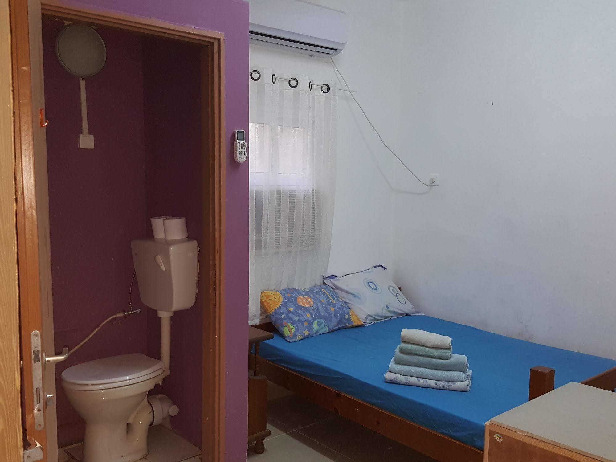 Netanya Motel Pierre Екстер'єр фото